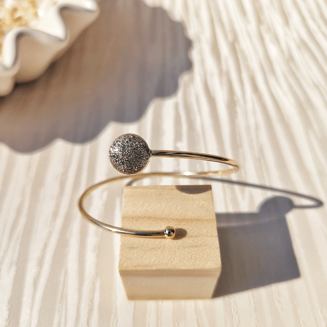 Bracelet • CORA
