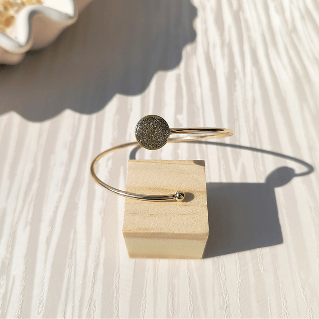 Bracelet • CORA